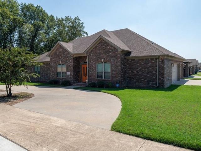 9309 E Woodruff Ave, Sherwood, AR 72120