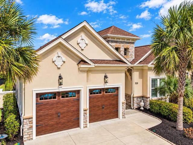 930 Bluffview Dr