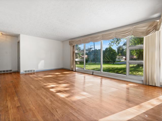 930 Eustis Drive