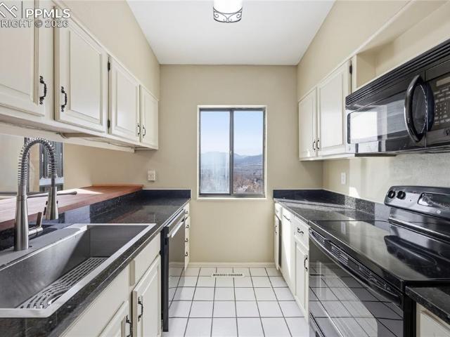 930 Fontmore Rd, Unit C, Colorado Springs, CO 80904 | MLS #2758