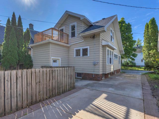 930 Logan Ave