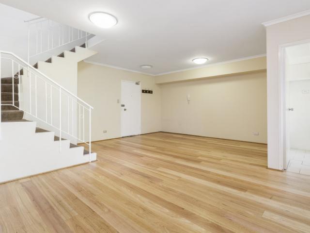 9/30 Nobbs St, Surry Hills > Innercity Property Agents