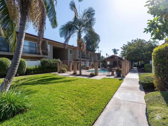 930 Peach Ave 25