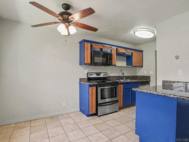 930 Peach Avenue 11
