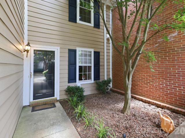 9319 S Vicksburg Park Court