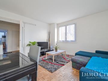 93100 MONTREUIL / BD HENRI BARBUSSE PROCHE MAIRIE DE MON