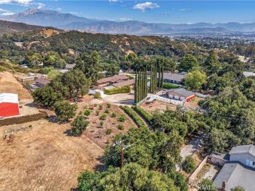 9312 Avenida Altura Bella