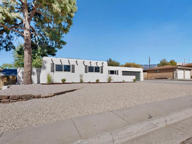 9313 Las Calabazillas Road NE