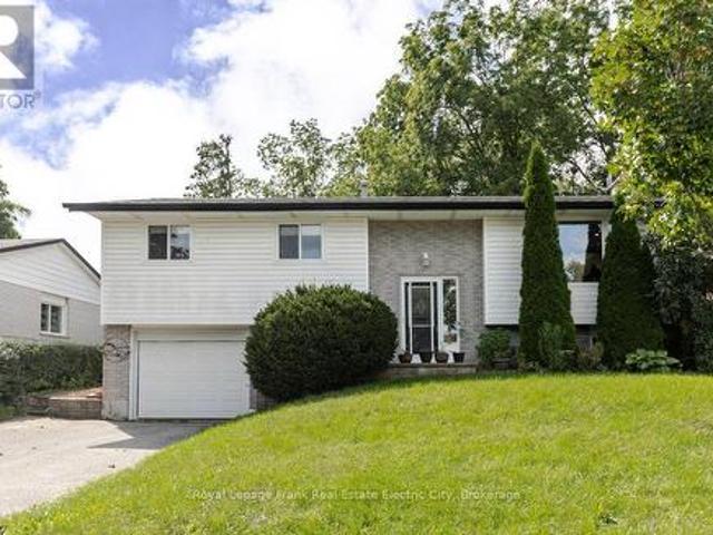 931 Golfview Road, Peterborough Otonabee Ward 1, ON, K9J 7W2 house for sale | Listing ID X13861 | Royal LePage