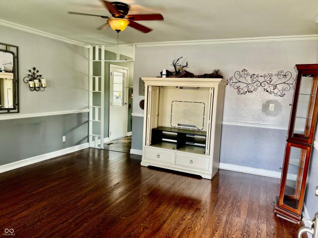 931 E McKay Road