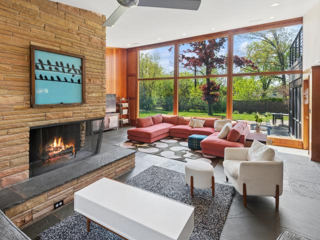 931 Fairview Road