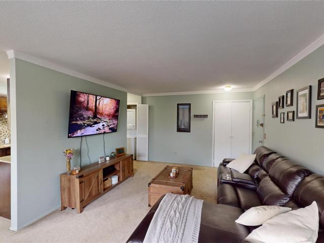 931 Sierra Vista Lane