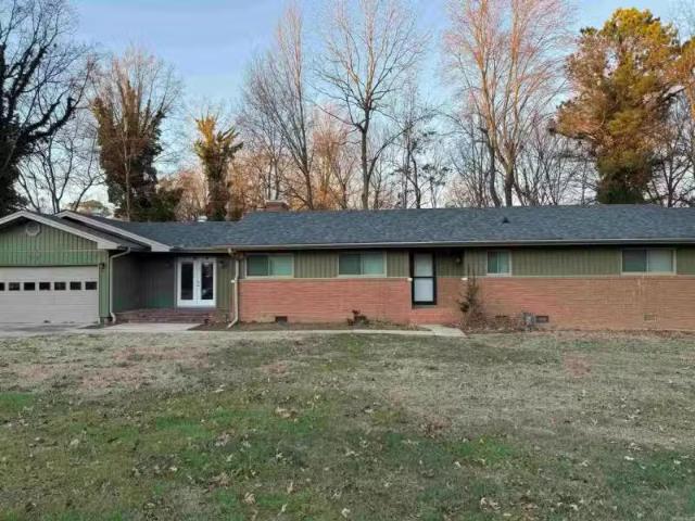 931 W NORTH ST, PIGGOTT, AR 72454
