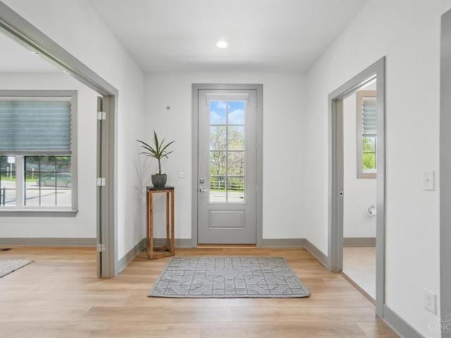 9324 Old Plainfield Road, Blue Ash, US, OH