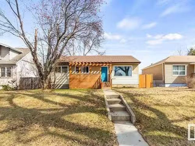 9327 87 Street, Edmonton, AB, T6C 3H8 house for sale Listin.