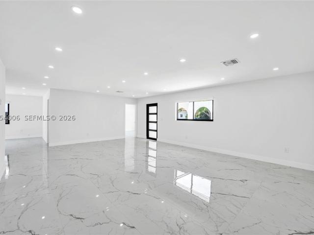 9320 SW 167th St, Palmetto Bay, United States, FL