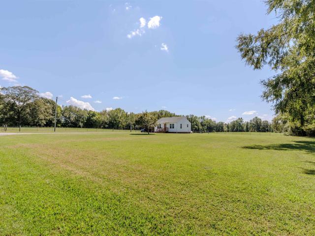 932 Cherry Hill Loop