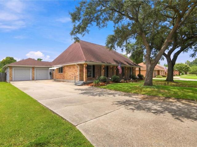 932 Christana Place