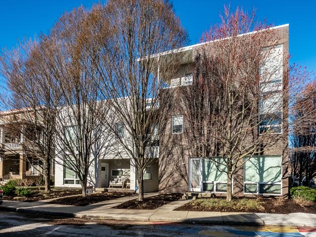 932 Broadway Street # 14