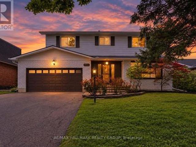 932 Dresden Crescent, Ottawa, ON, K2B 5J1 house for sale | Listing ID X13819 | Royal LePage