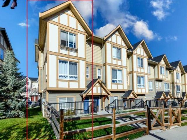 932 Sherwood Boulevard Nw, Calgary, AB, T3R 1M9 townhouse for sale | Listing ID A2352 | Royal LePage