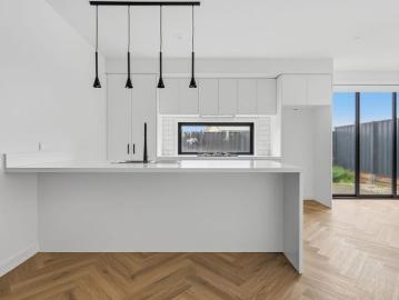 9/33 Allan Street Kilmore For Rent