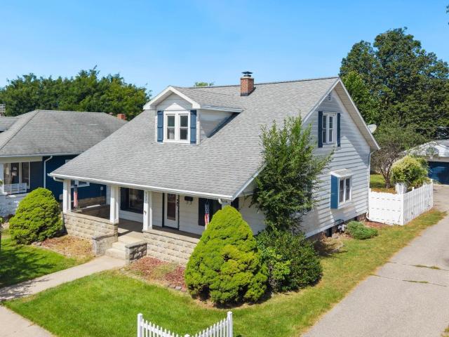 933 E Main Street