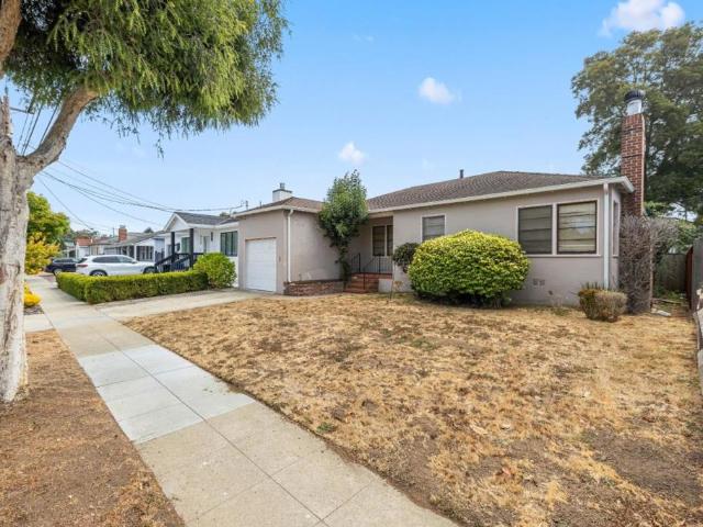 933 Larkspur Drive