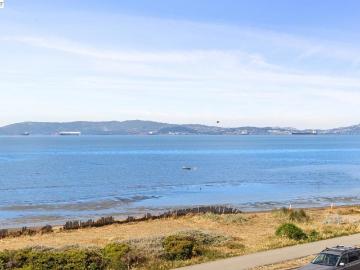 933 Shoreline Drive 306
