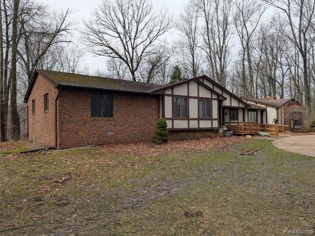 9345 Weber Road