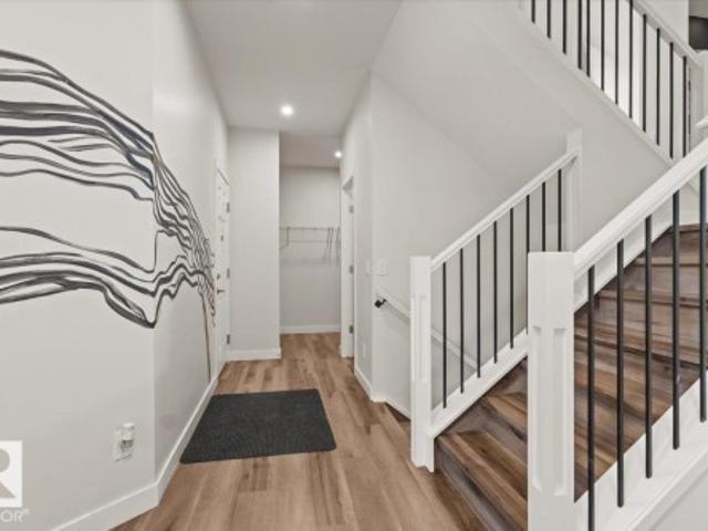 9340 Street Nw, Edmonton, AB, T5T 7R5 house for sale | Listing ID E4508 | Royal LePage