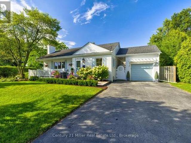 934 Danforth Avenue, Burlington Bayview, ON, L7T 1S8 house for sale | Listing ID W13695 | Royal LePage