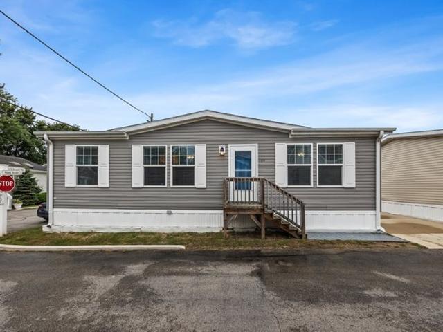 935 9th St, Northfield, IL 60093