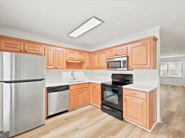 935 Baxter Street # 21