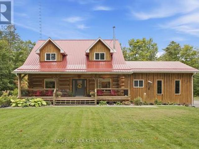 935 Kippen Road, Mcnab/Braeside, ON, K0A 3L0 house for sale | Listing ID X13799 | Royal LePage