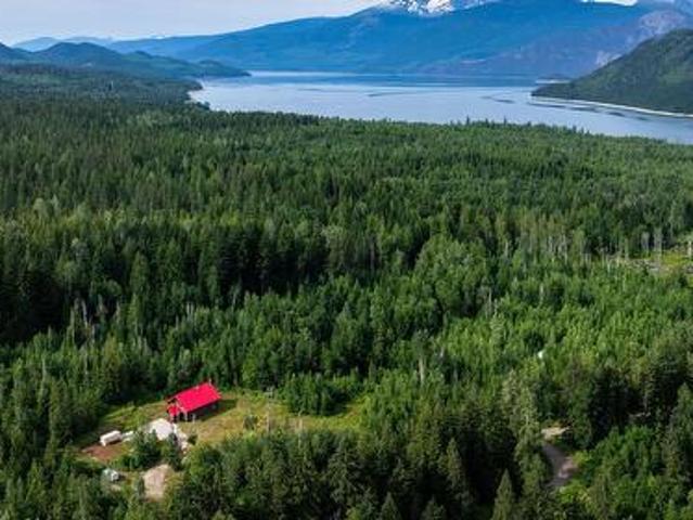 935 Hill Creek Road, Galena Bay, BC, V0G 1R2 house for sale | Listing ID 10380 | Royal LePage