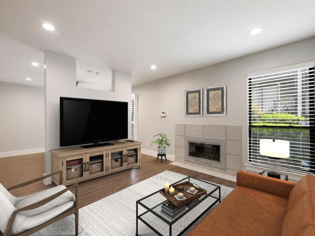 935 La Posada Dr # 115