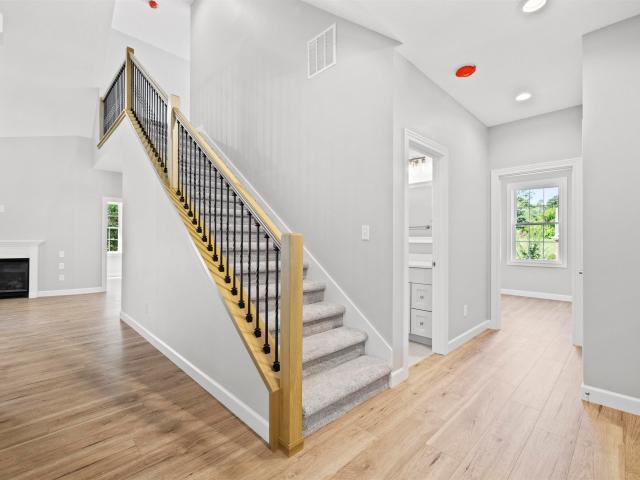 935 W Baywood Drive