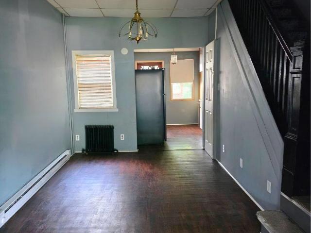 935 W Mulberry Street