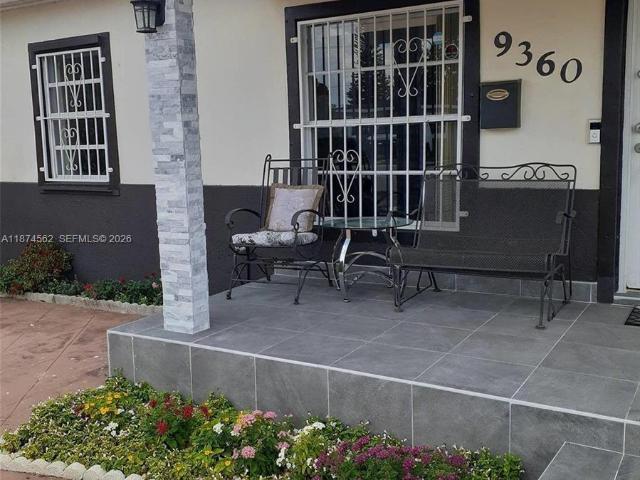 9360 SW 37th St, Miami, FL 33165 | MLS #A11874