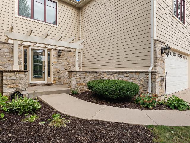 9362 Arrowhead Circle