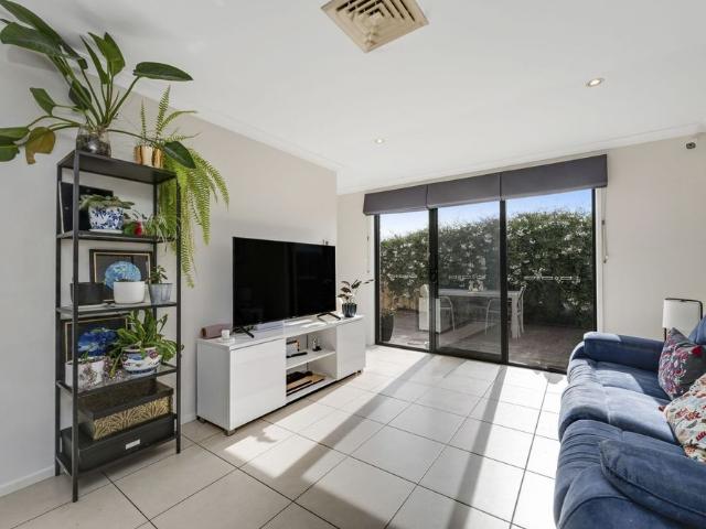 9/36 Cameron Road, Queanbeyan