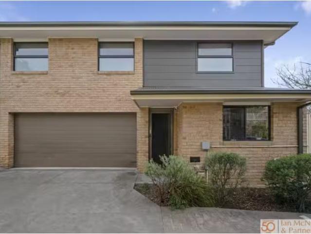 9/36 Cameron Road, Queanbeyan House for rent Listed by Proper.