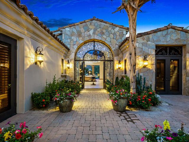 936 Andreas Canyon Drive