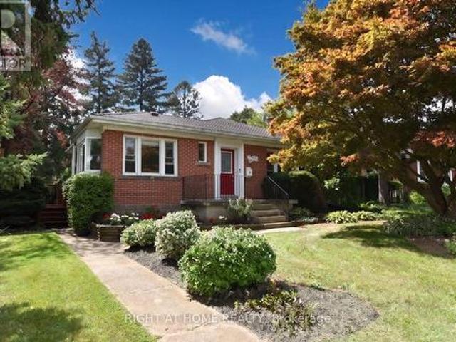 936 Boothman Avenue, Burlington, ON, L7T 1P6 house for sale | Listing ID W13719 | Royal LePage
