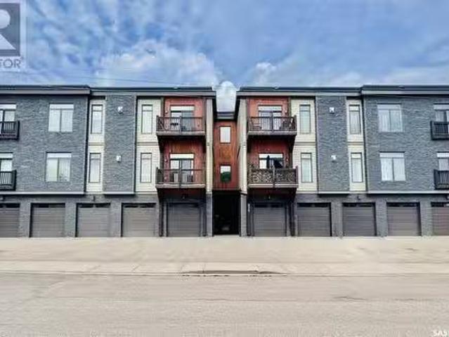 936 Montgomery Street, Moose Jaw, SK, S6H 2W8 investment for.