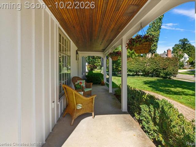 936 S Glenhurst Drive