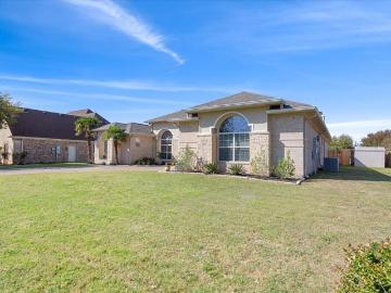 936 Queen Elizabeth Drive