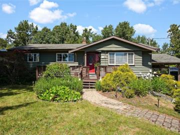 9376 Maryland Dr, Sidney, BC, V8L 2R3 house for sale | Listing ID 1039 | Royal LePage