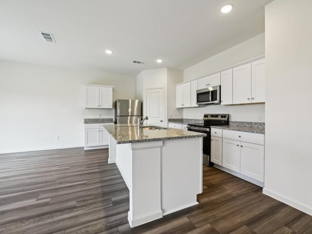 9372 Boulder Boulevard
